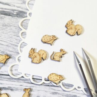 Träfigurer: Ekorre, råtta och igelkott