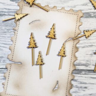 Träfigurer: Smal Gran